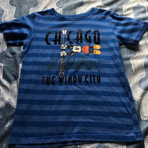 Mickey Mouse t shirt size medium boys Disney - Picture 1 of 4